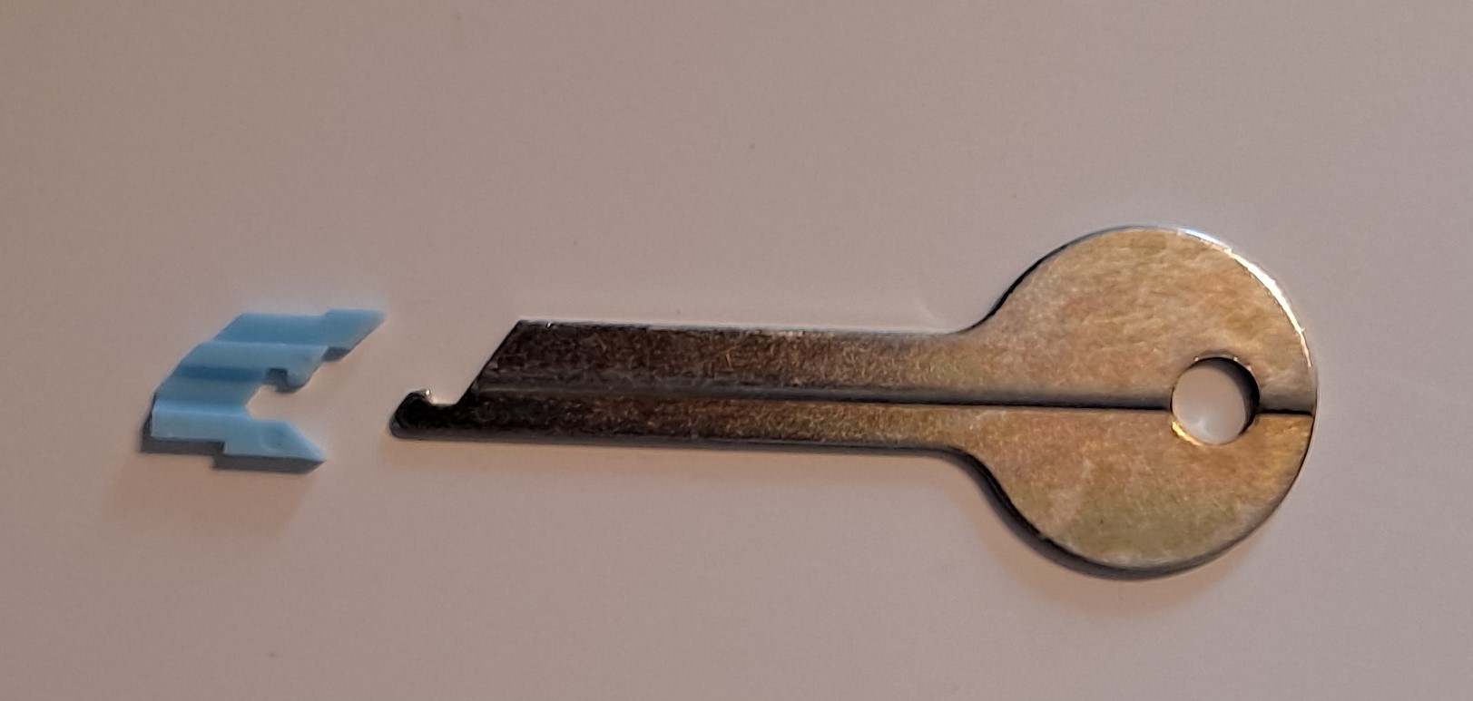 Do Schlage and Falcon use the same split key construction key extractor